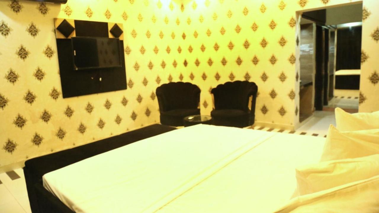 Hotel De Smart Multan Eksteriør billede