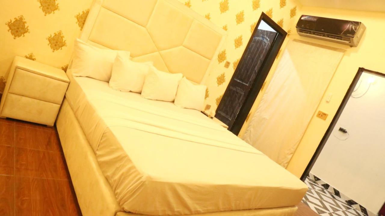 Hotel De Smart Multan Eksteriør billede