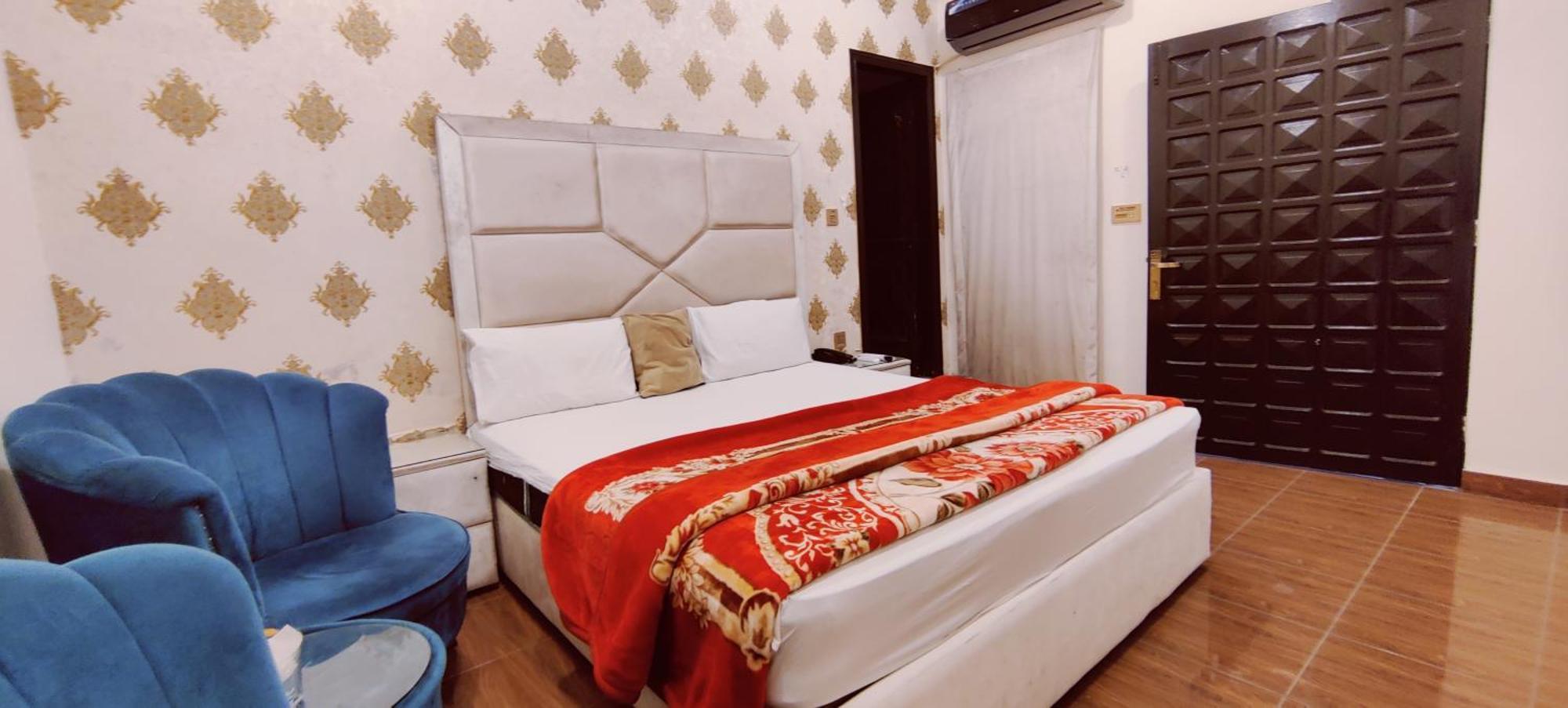 Hotel De Smart Multan Eksteriør billede